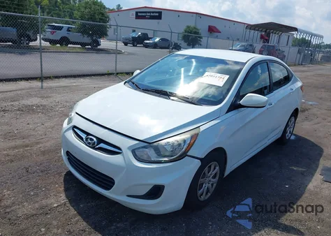 2013 Hyundai Accent Gls z USA, uszkodzony, nr VIN KMHCT4AE3DU527644